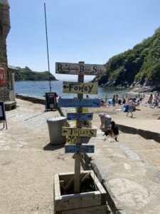 Readymoney Beach Shop
